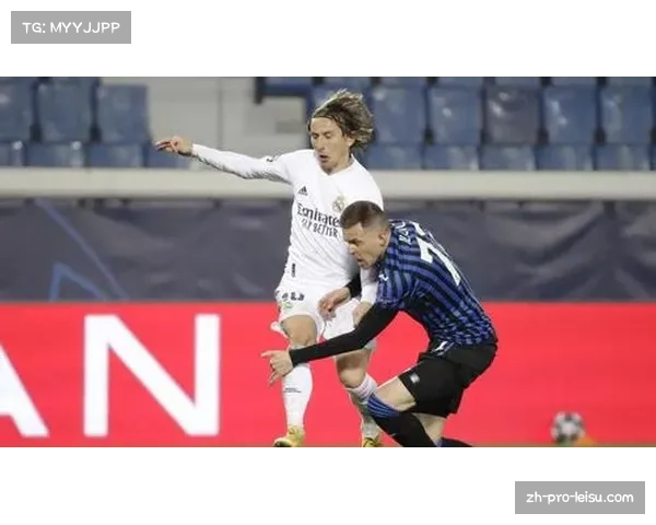 塞维利亚进攻组织改进 萨拉斯边路传中寻找中路包抄点 塞维利亚进攻组织改进 萨拉斯边路传中寻找中路包抄点